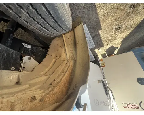 Fender Extension FREIGHTLINER M2 106 DTI Trucks