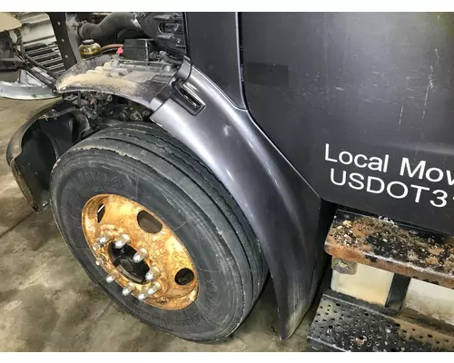 Freightliner M2 106 Fender