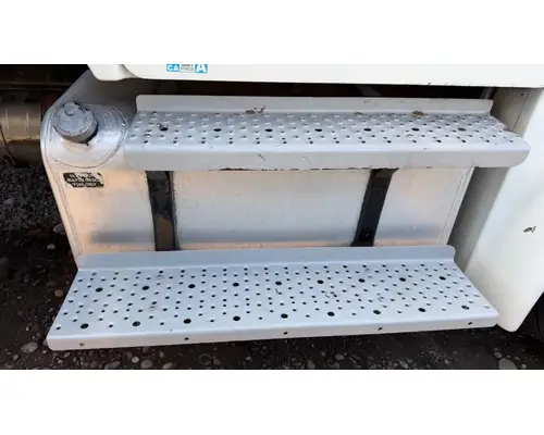 Freightliner M2 106 Fuel Tank