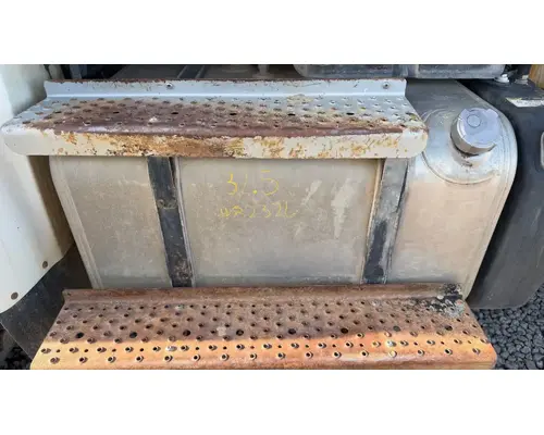 Freightliner M2 106 Fuel Tank
