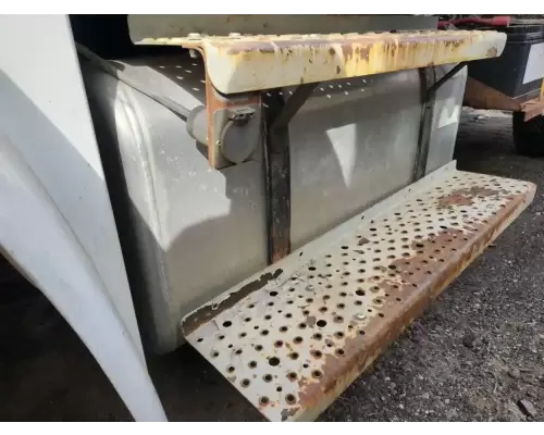 Freightliner M2 106 Fuel Tank