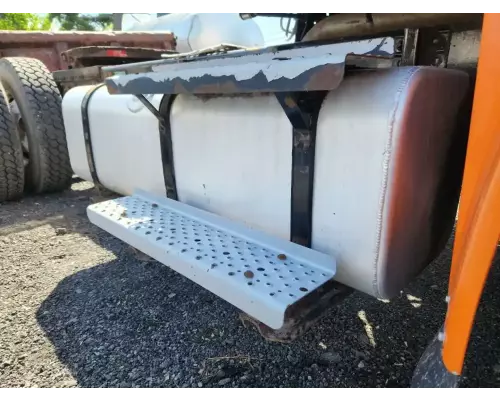 Freightliner M2 106 Fuel Tank