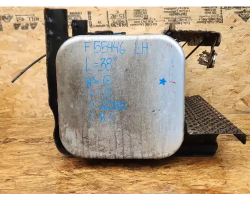 Freightliner M2 106 Fuel Tank