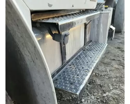 Freightliner M2 106 Fuel Tank