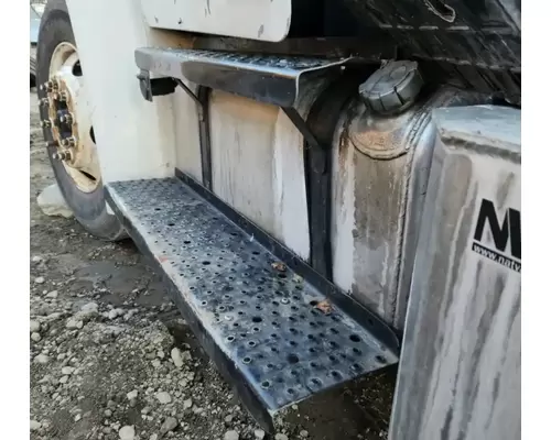 Freightliner M2 106 Fuel Tank