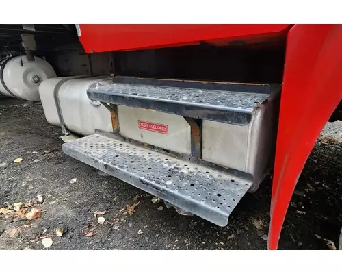 Freightliner M2 106 Fuel Tank