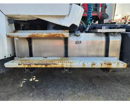 Freightliner M2 106 Fuel Tank