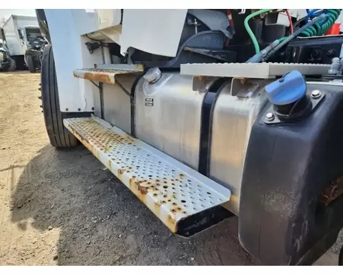 Freightliner M2 106 Fuel Tank