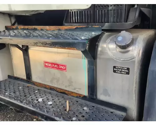 Freightliner M2 106 Fuel Tank