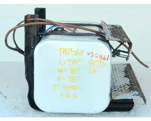 Freightliner M2 106 Fuel Tank