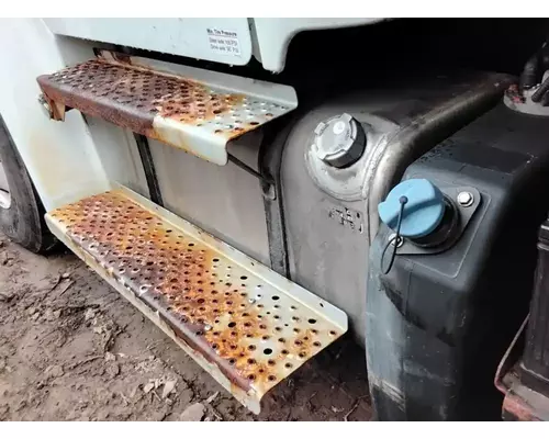 Freightliner M2 106 Fuel Tank