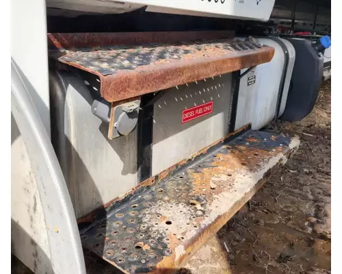 Freightliner M2 106 Fuel Tank