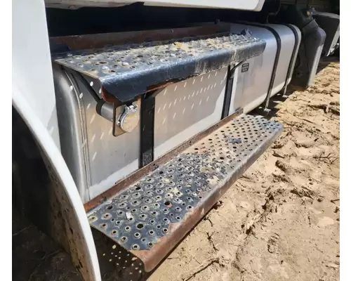 Freightliner M2 106 Fuel Tank