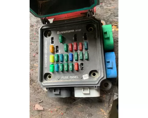Fuse Box FREIGHTLINER M2 106 Truck Salvage International Inc
