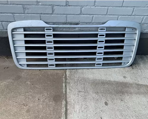 Grille FREIGHTLINER M2 106 Custom Truck One Source
