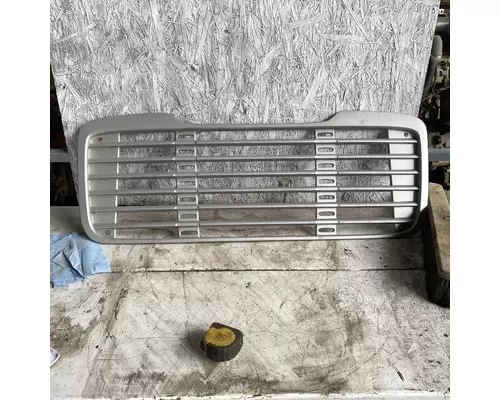 Grille FREIGHTLINER M2 106 Custom Truck One Source