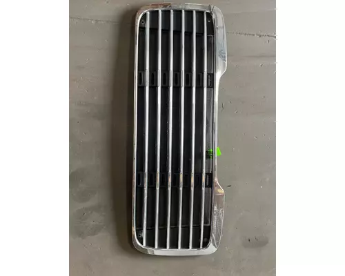 Grille FREIGHTLINER M2-106 K &amp; R Truck Sales, Inc.