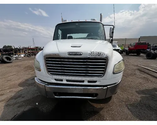 Grille FREIGHTLINER M2 106 DTI Trucks