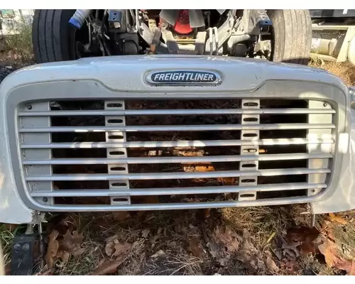 Grille Freightliner M2 106 Complete Recycling Group LLC