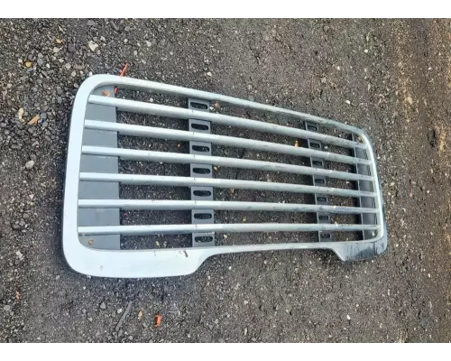 Freightliner M2 106 Grille