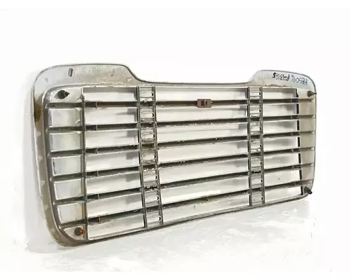 Freightliner M2 106 Grille