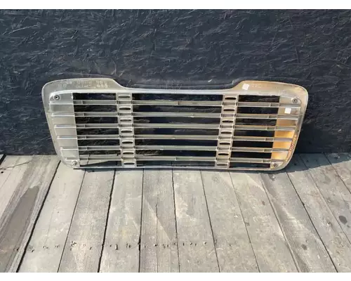 Freightliner M2 106 Grille