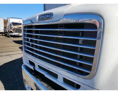 Grille Freightliner M2 106 Complete Recycling Group LLC