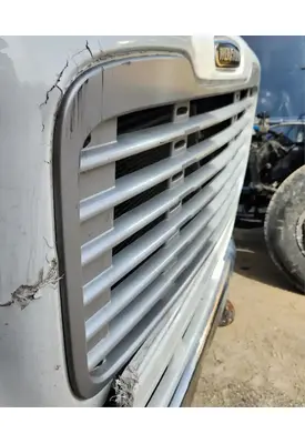 Freightliner M2 106 Grille