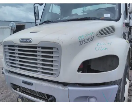 Hood FREIGHTLINER M2 106 LKQ Heavy Truck - Tampa