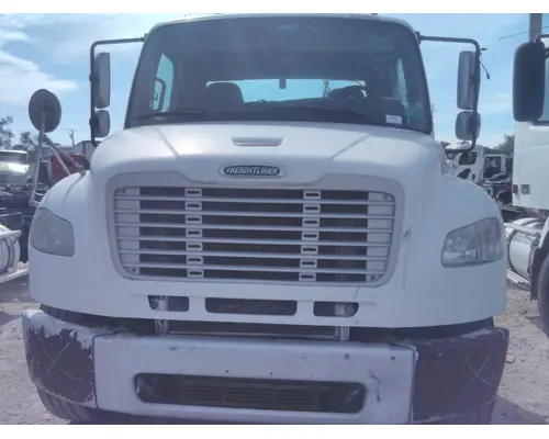 Hood FREIGHTLINER M2 106 LKQ Heavy Truck - Tampa