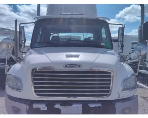 Hood FREIGHTLINER M2 106 LKQ Heavy Truck - Tampa