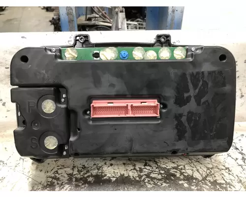 Freightliner M2 106 Instrument Cluster