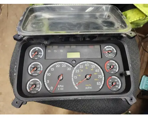 Freightliner M2 106 Instrument Cluster