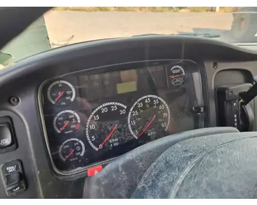 Freightliner M2 106 Instrument Cluster