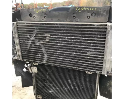 Freightliner M2 106 Intercooler