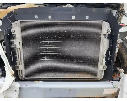 Freightliner M2 106 Intercooler