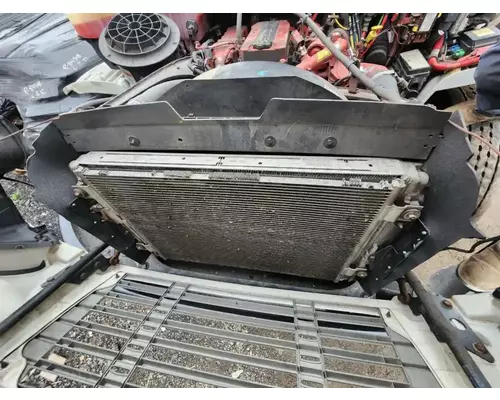 Freightliner M2 106 Intercooler