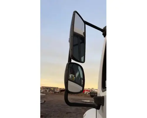 Freightliner M2 106 Mirror (Interior)