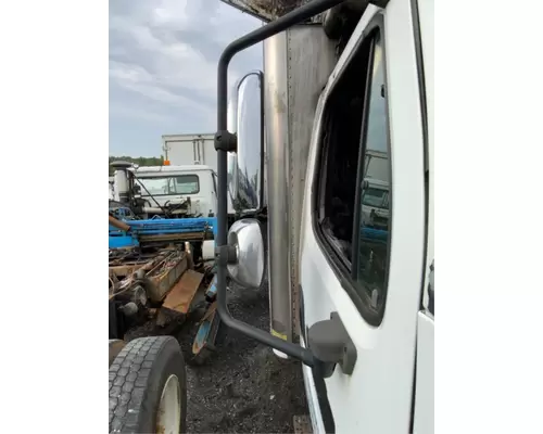 Freightliner M2 106 Mirror (Side View)