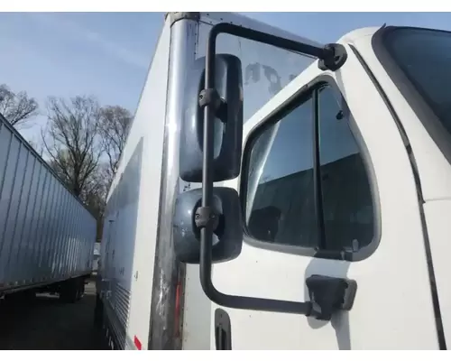 Freightliner M2 106 Mirror (Side View)