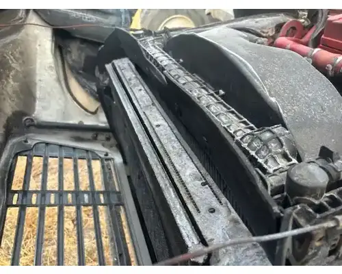 Freightliner M2 106 Radiator