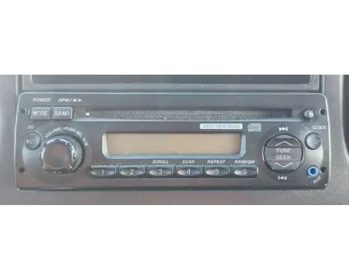 Freightliner M2 106 Radio