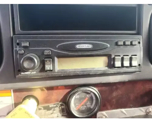 Freightliner M2 106 Radio