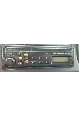 Freightliner M2 106 Radio