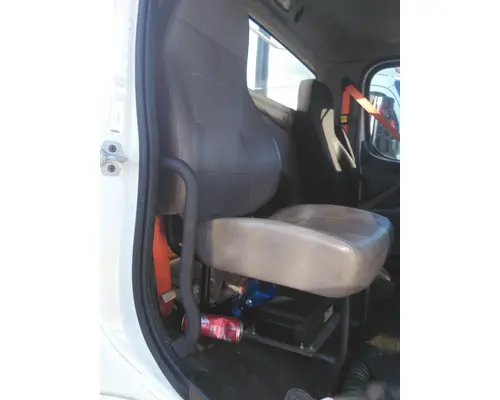 Seat, Front FREIGHTLINER M2 106 LKQ Evans Heavy Truck Parts