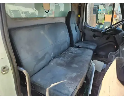 Freightliner M2 106 Seat, Front