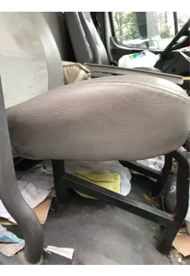 Freightliner M2 106 Seat, Front