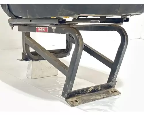 Freightliner M2 106 Seat, Front