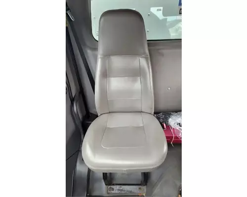 Freightliner M2 106 Seat, Front