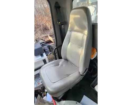 Freightliner M2 106 Seat, Front